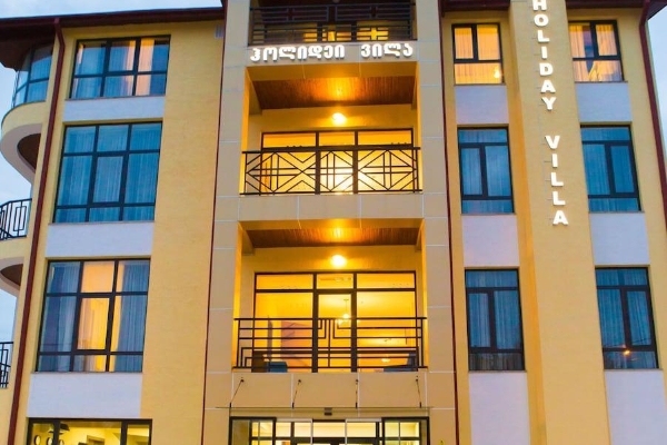 Hotel Holiday Villa (Zemo-Avchala)